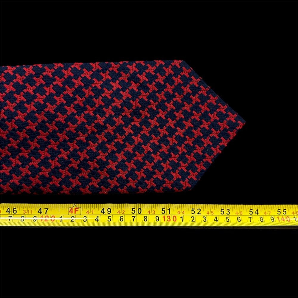 Vintage Tie 1960s Red Navy Beau Brummell Gentry Necktie Polyester Mid Century - Picture 6 of 6